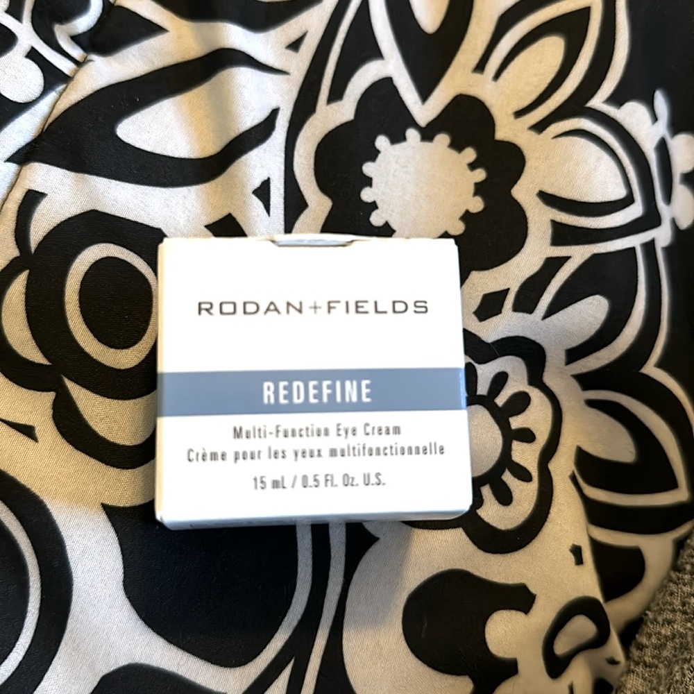 Rodan Fields redefine multifunction eye cream